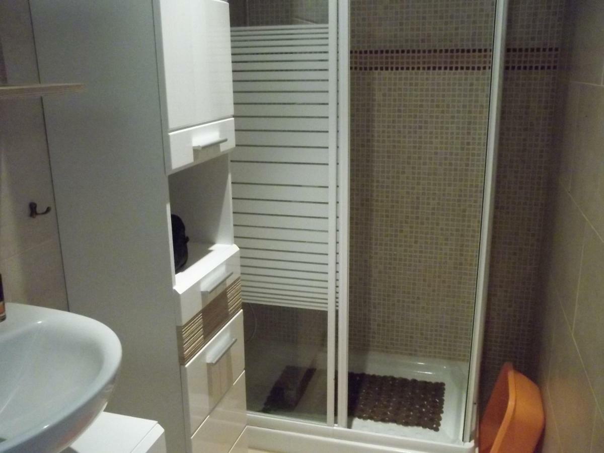Madamme Curie Apartment 托雷维耶哈 外观 照片